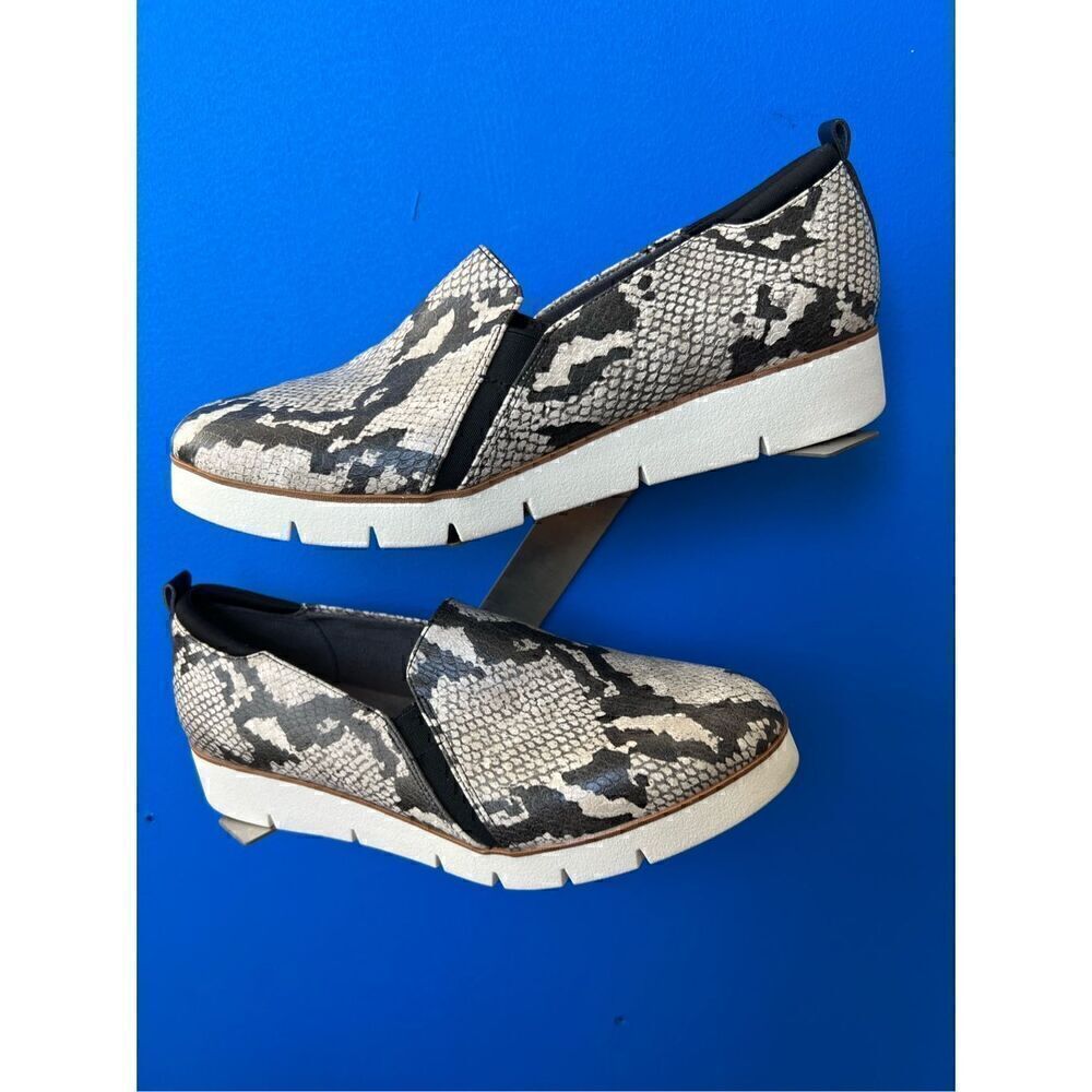 DR. SCHOLLS Snakeskin Print Be Free Energy Women’s Slip On Shoes Size 10